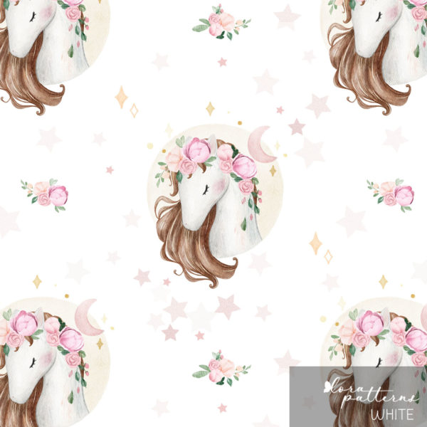 [Exclusive] Pretty Horse with Flowers